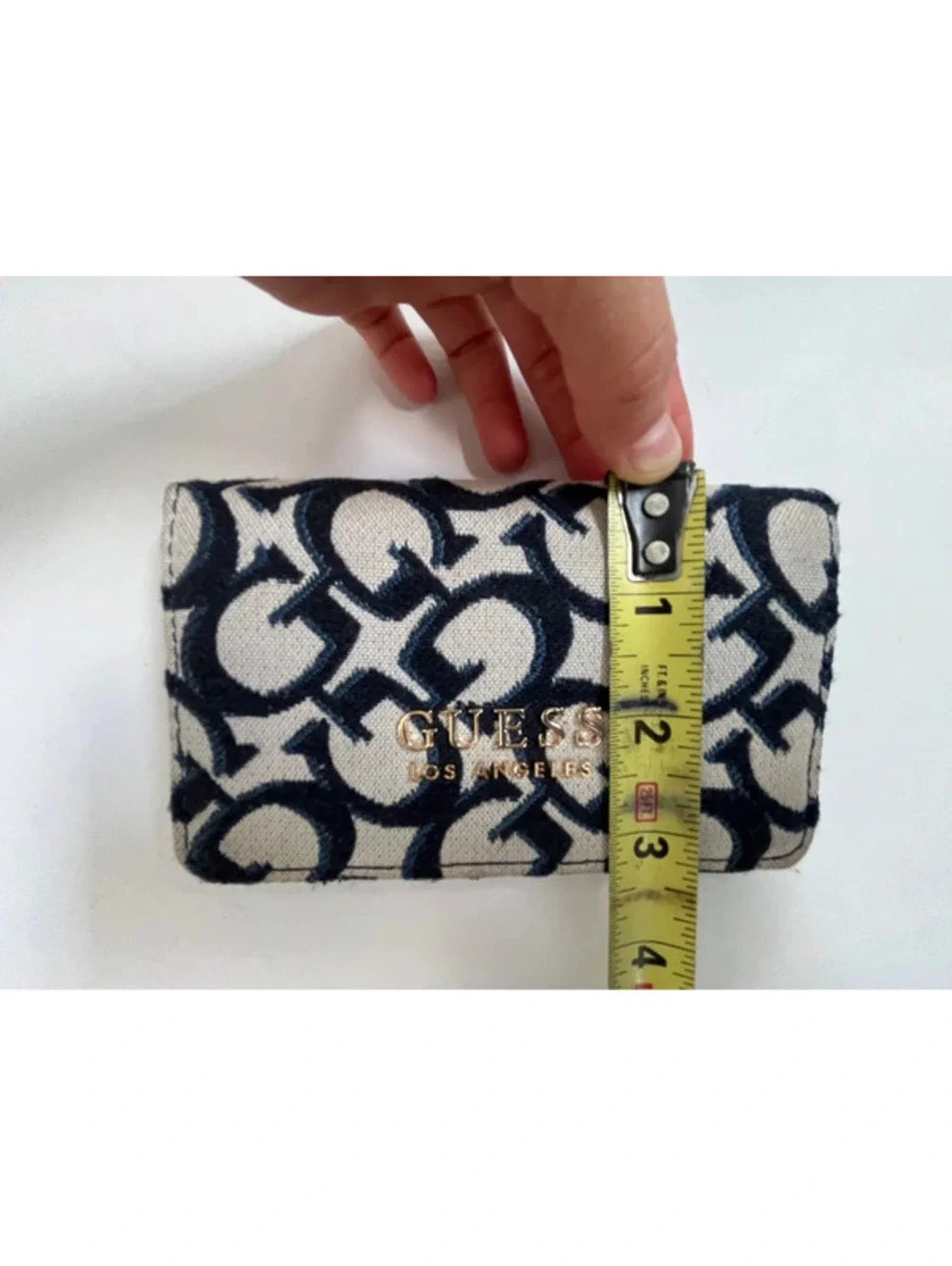 GUESS Los Angeles Monogram Women's Slim Wallet Clutch Black/Beige Elegant 5.5”